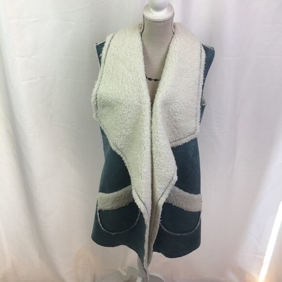 Naturals D&Co Faux Suede Sherpa Vest XS - Picture 1 of 16